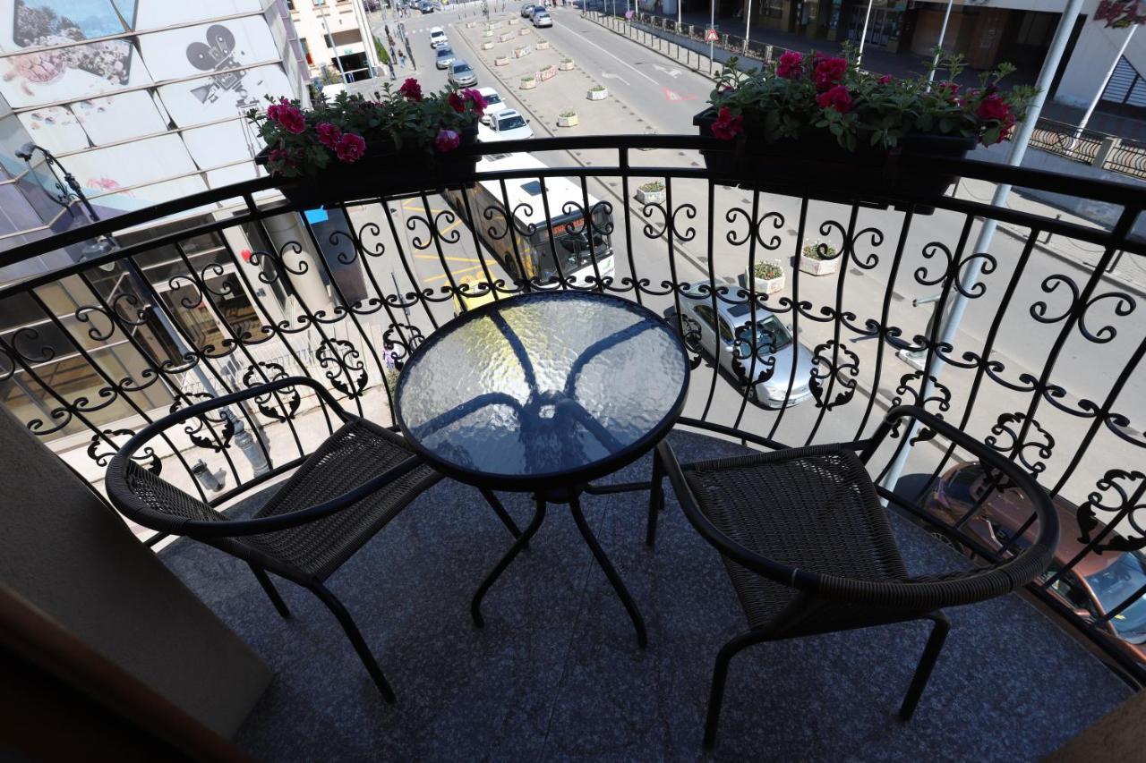Central View Craiova Exterior photo